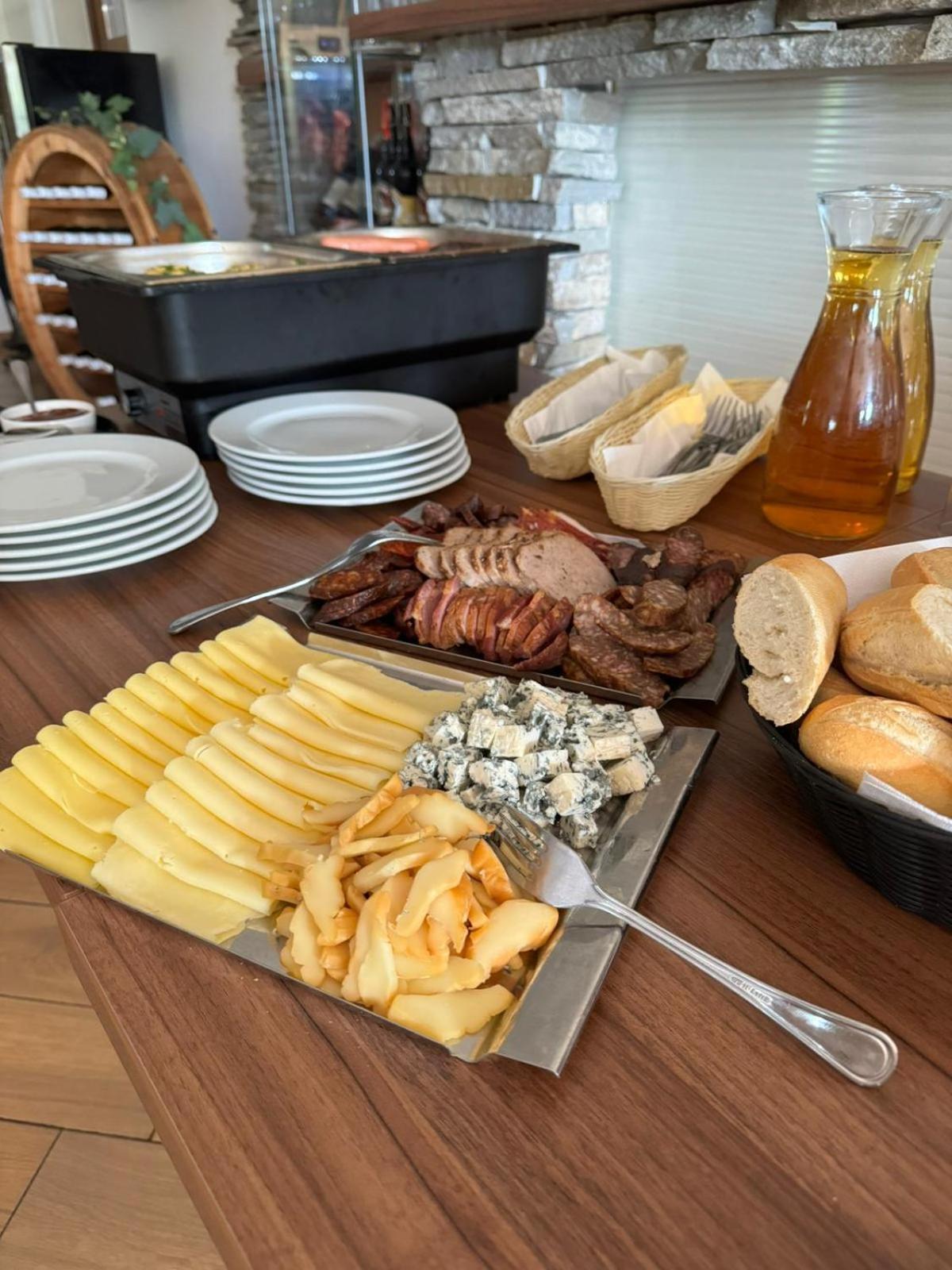 Restaurace A Penzion Lutena Dolni Lutyne Luaran gambar